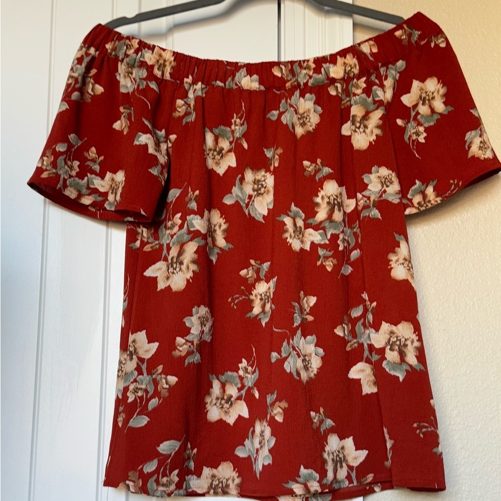 Off the shoulder Floral Top